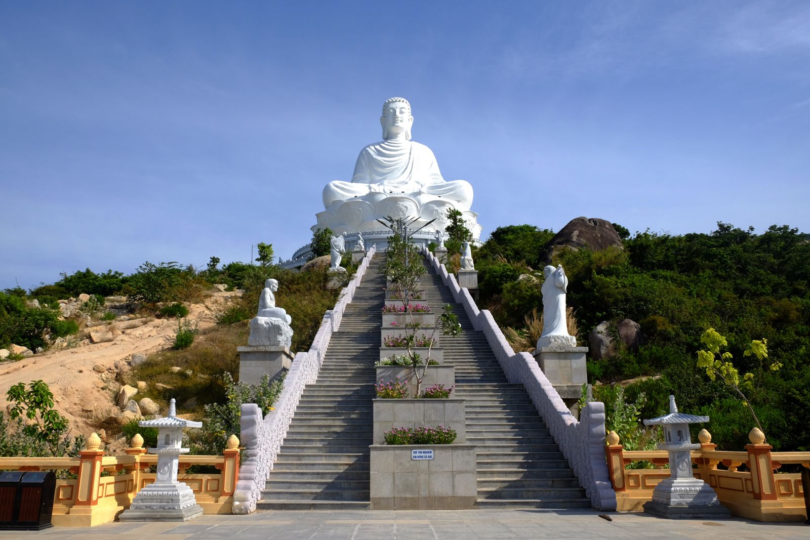 Chùa Ông Núi - Gia Lai