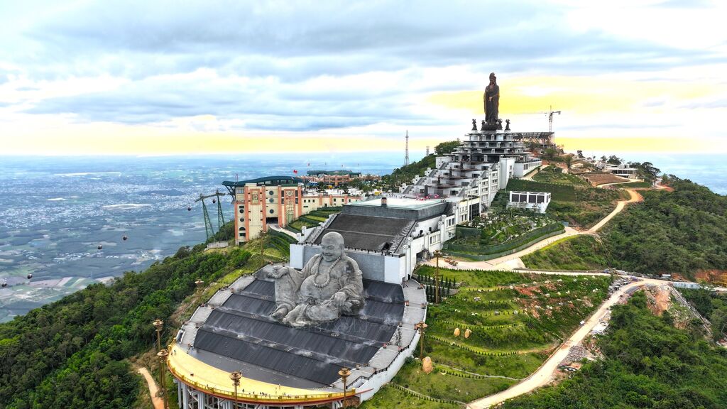 Núi Bà Đen - Tây Ninh